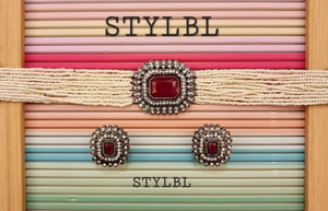 Maroon Antique Choker.
