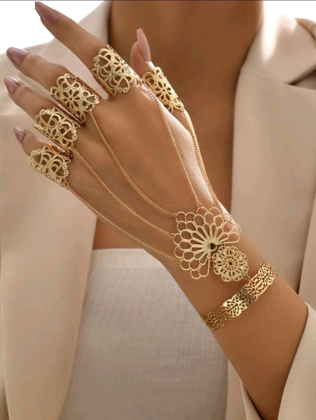 Hollow Out Mittens Bracelet ( Pair ).