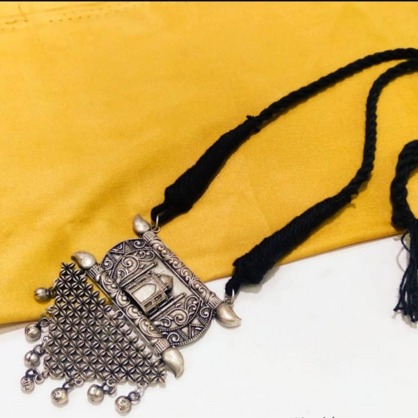 Brass material antique  Silver plated Tajmahal pendent design set