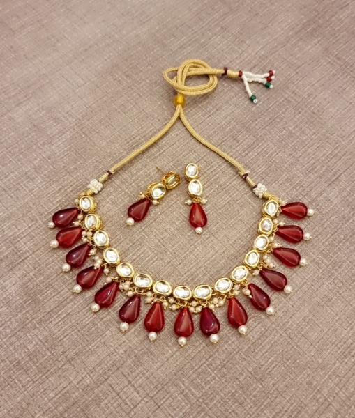 Kundan with Maroon Garnet Gemstone Neck Piece with Earrings.