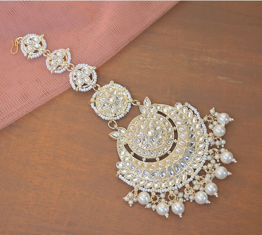 Sheeshphool Oversized Maangtikka.